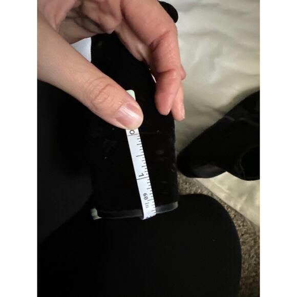 Chinese Laundry Florentine Velvet Boots 8.5 - Picture 5 of 10